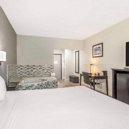 Surestay Plus By Best Western Texas City I-45 Exterior photo