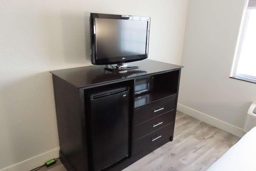 Surestay Plus By Best Western Texas City I-45 Room photo