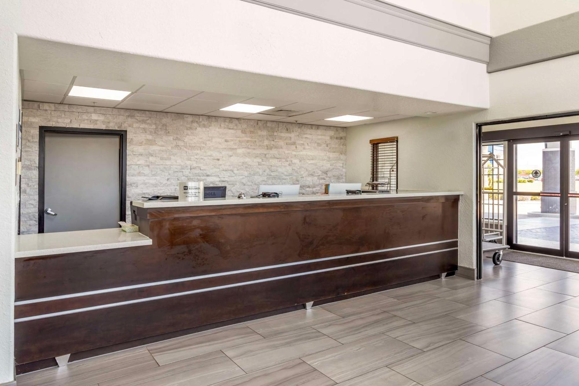 Surestay Plus By Best Western Texas City I-45 Exterior photo